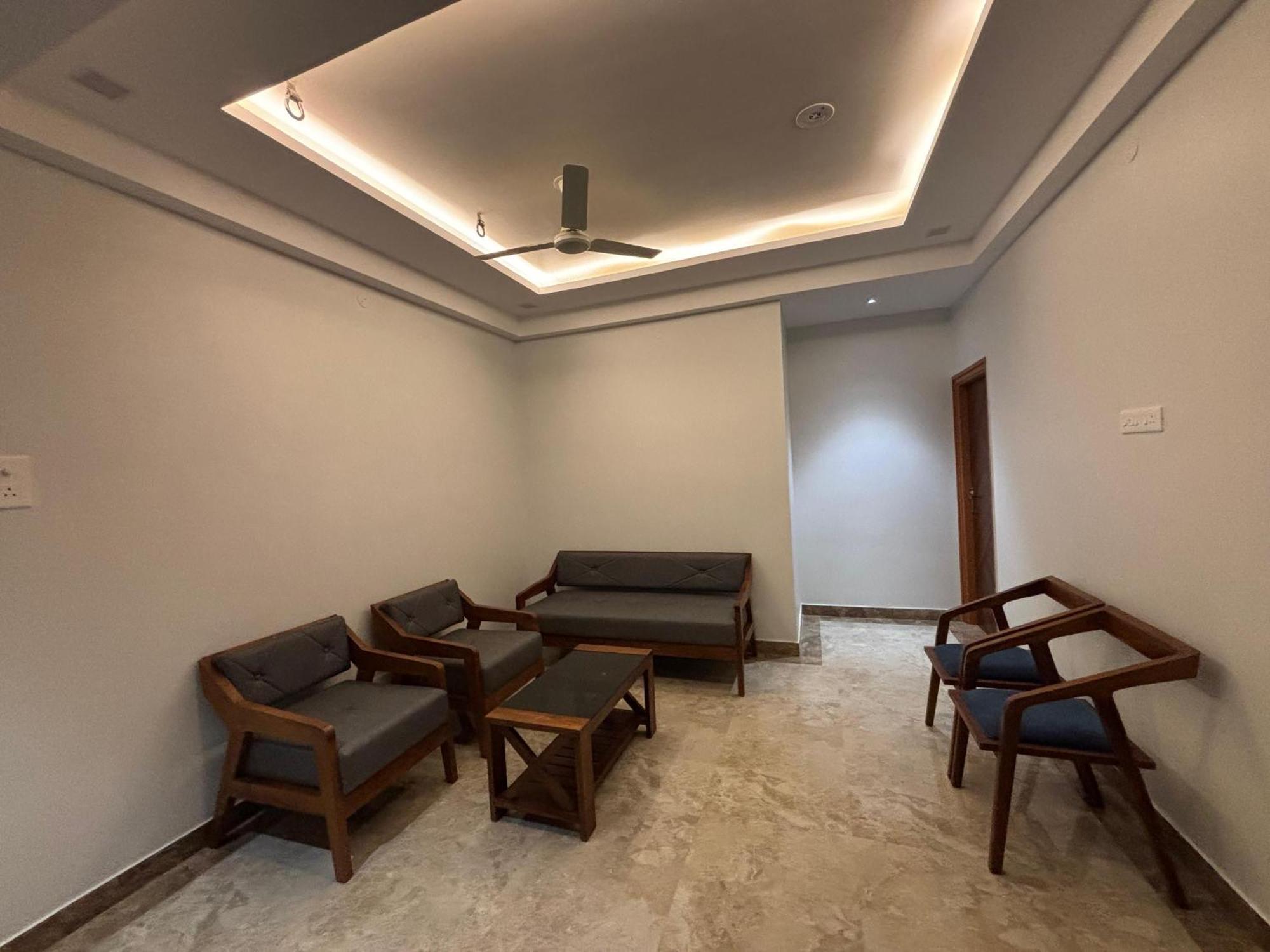Srirangam Nandavanam Service Apartments Tiruchirappalli Exterior photo