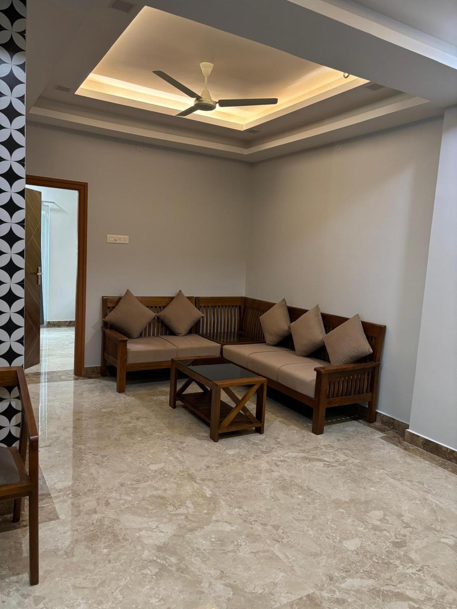 Srirangam Nandavanam Service Apartments Tiruchirappalli Exterior photo