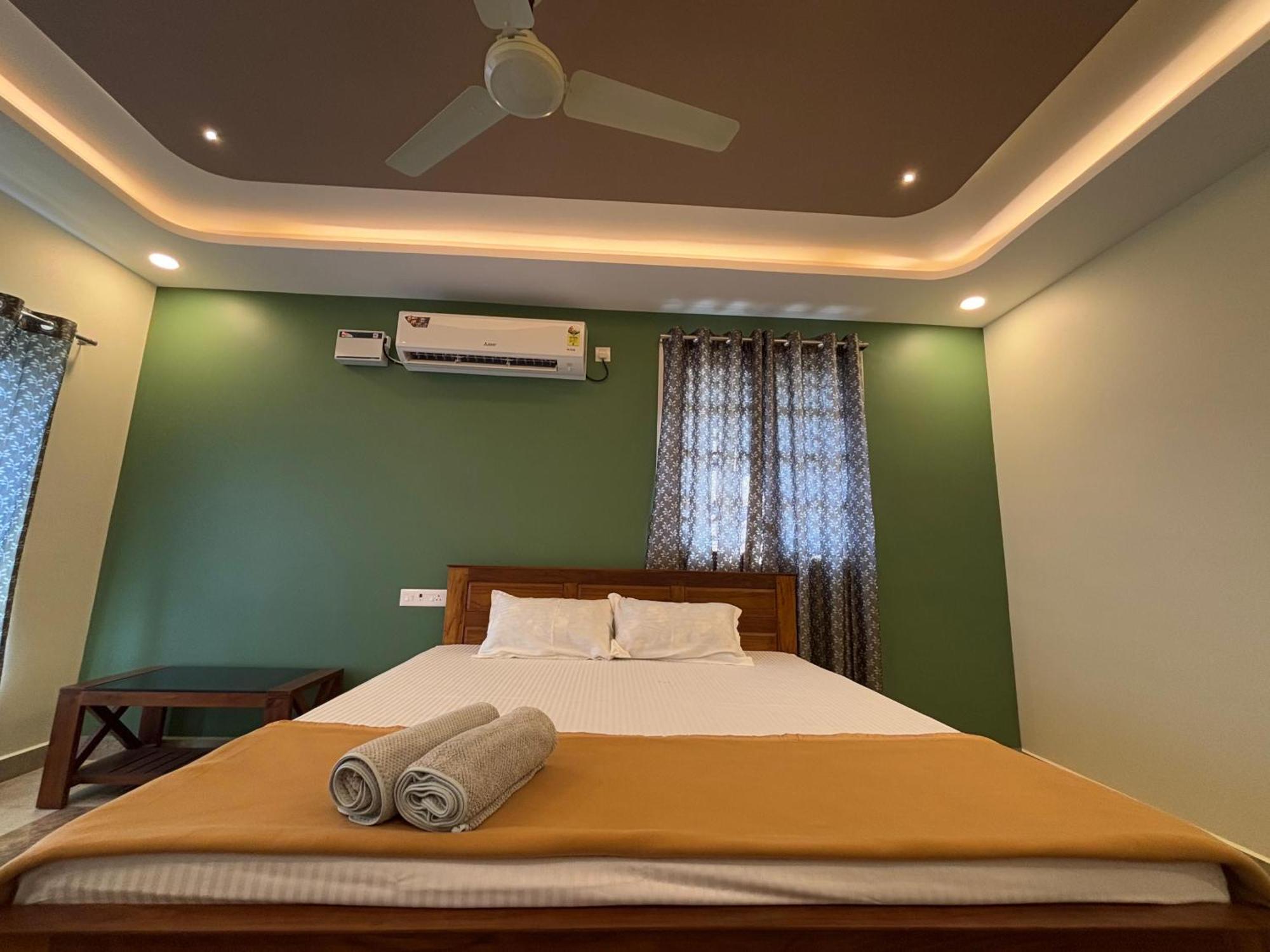 Srirangam Nandavanam Service Apartments Tiruchirappalli Exterior photo